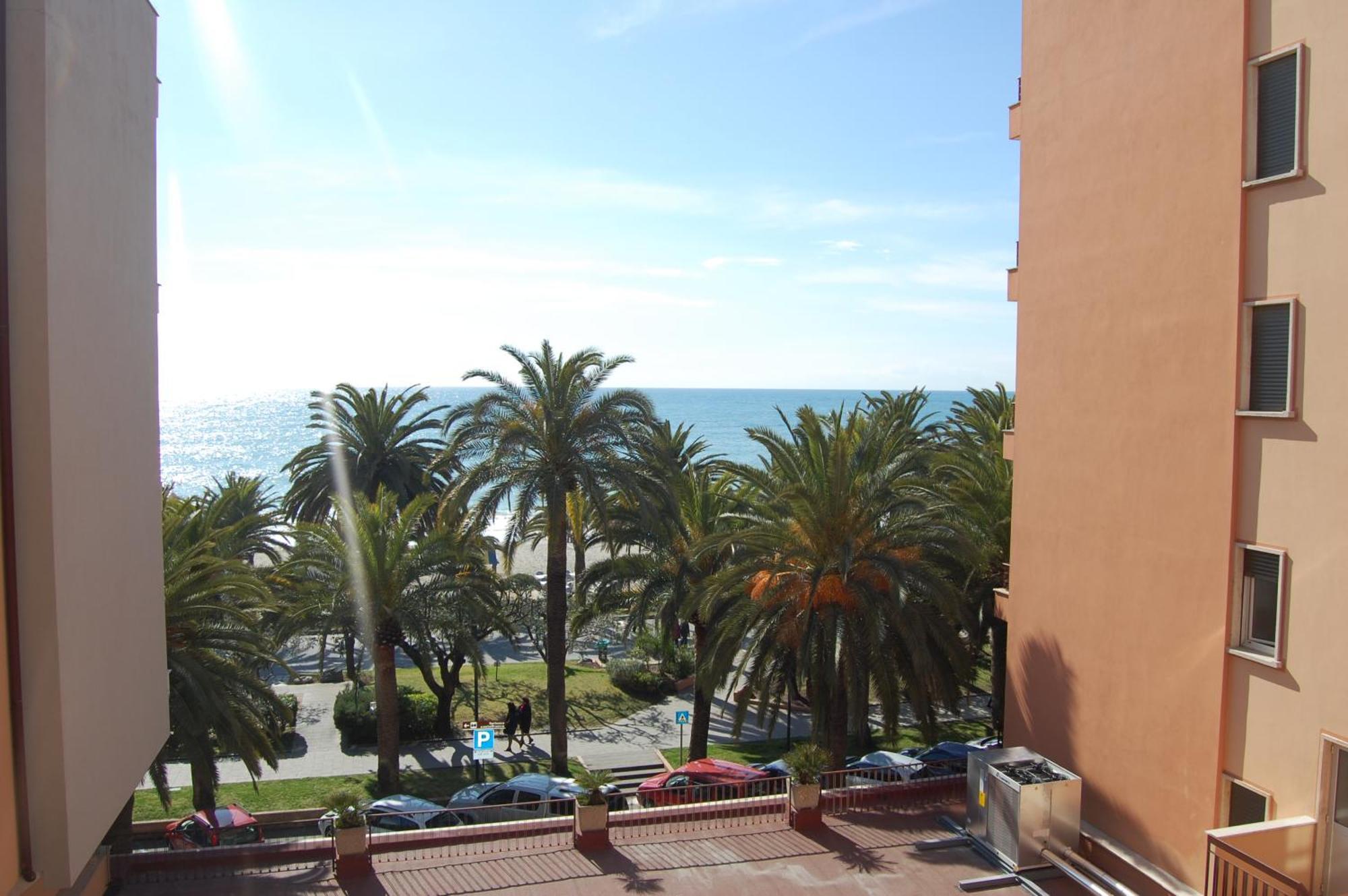 Grand Hotel Moroni Finale Ligure Exterior photo